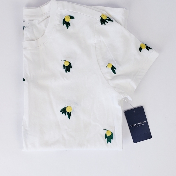 Lucky Brand Embroidered Lemon 🍋 😋 T-Shirt - Picture 2 of 6